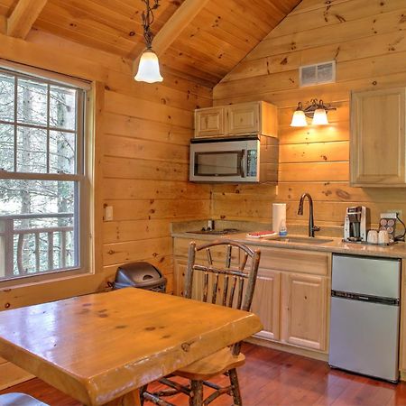 Whispering Pines Treehouse By Amish Country Lodging Millersburg Exteriör bild